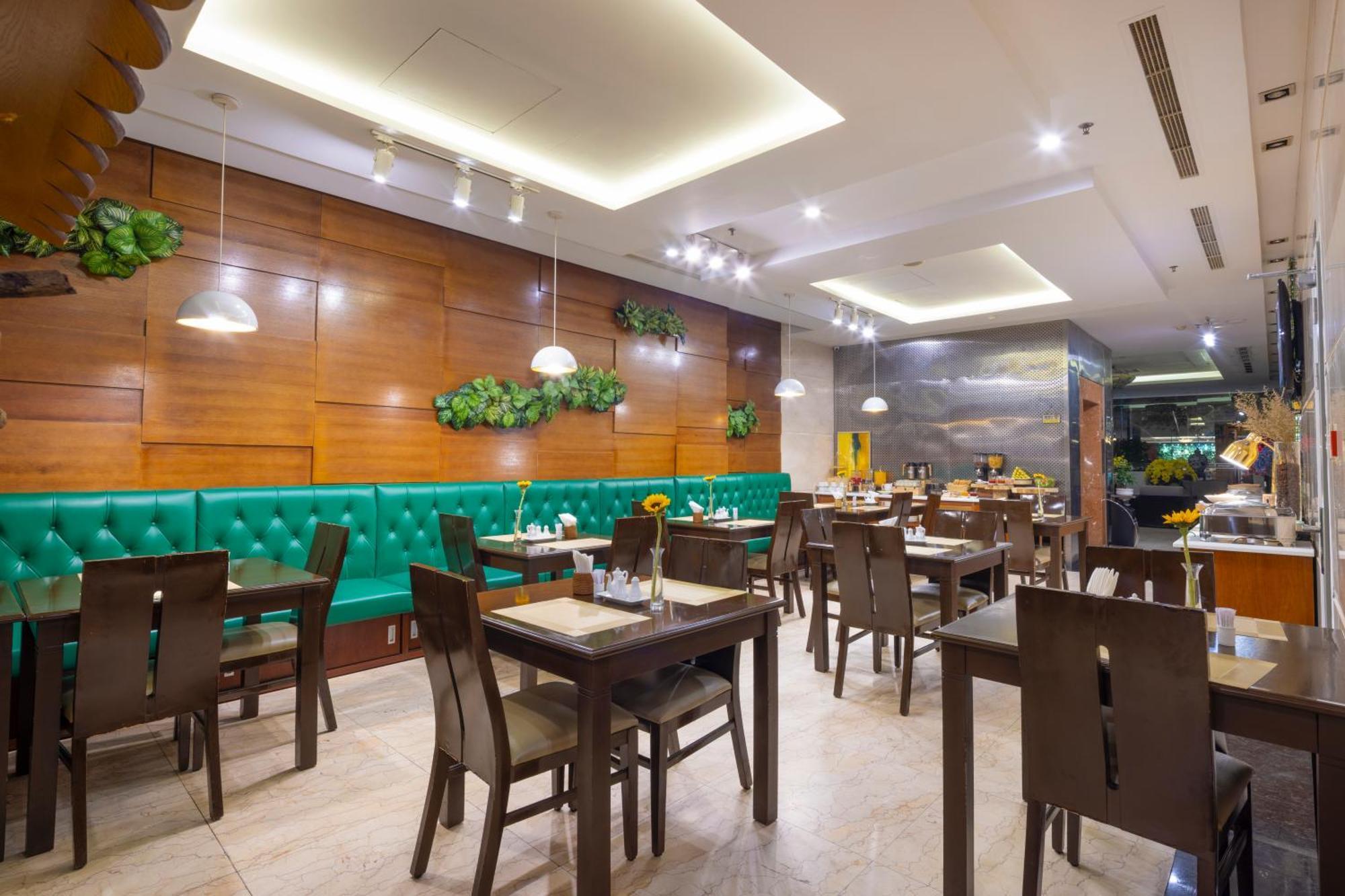 White Lotus Hotel Saigon Ho Chi Minh City Exterior photo