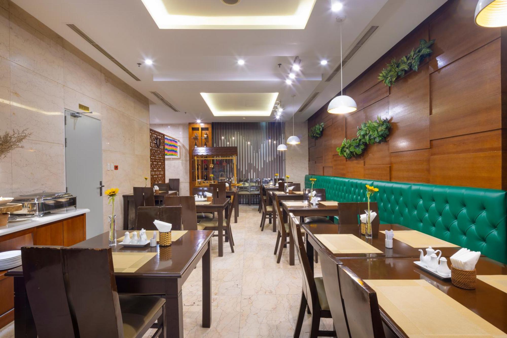 White Lotus Hotel Saigon Ho Chi Minh City Exterior photo