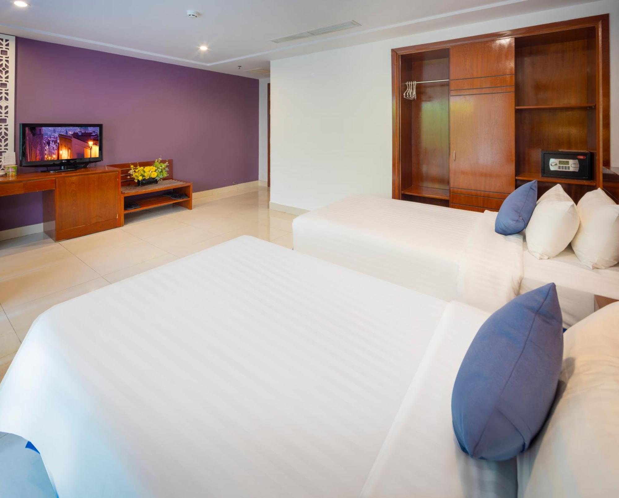 White Lotus Hotel Saigon Ho Chi Minh City Exterior photo